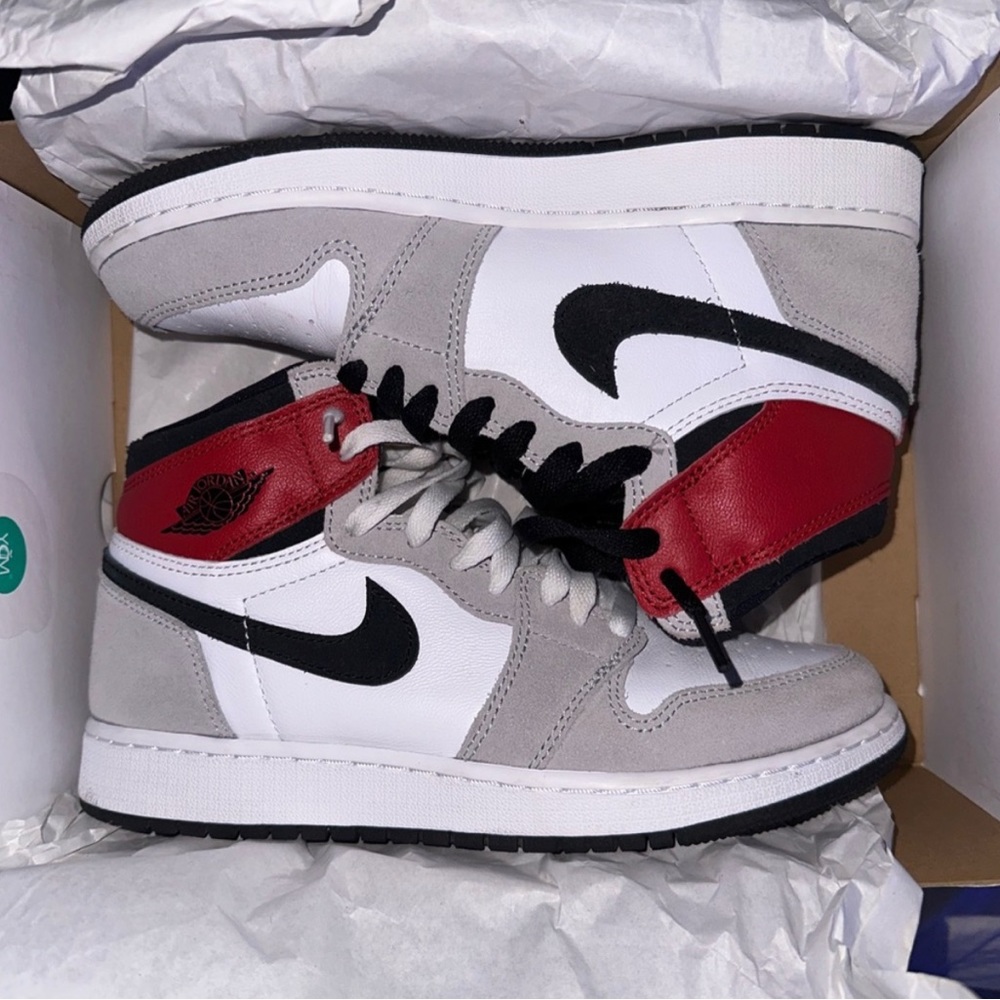 JORDAN 1 RETRO light smoke grey